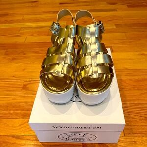 Steve Madden Strangled Gold Leather Platform Sandals, Size 8